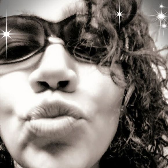 Meet your Posher, Talisha - Picture 1 of 1